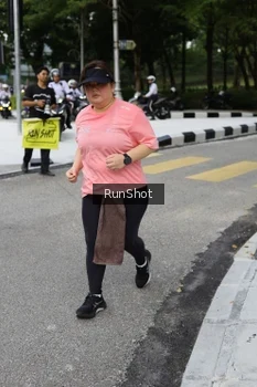 Runner Photo 4305286