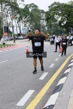 Runner Photo 4305295