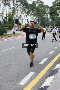 Runner Photo 4305301