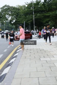 Runner Photo 4305308
