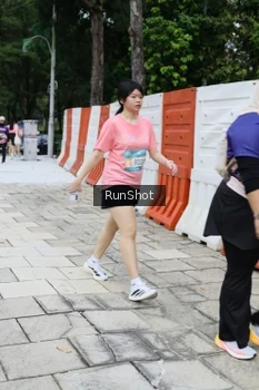 Runner Photo 4305315