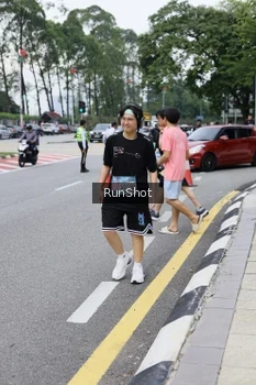 Runner Photo 4305322