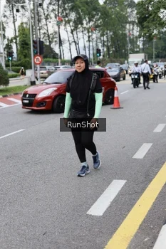 Runner Photo 4305324