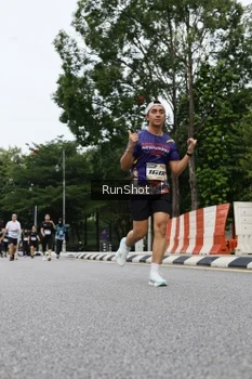 Runner Photo 4305326
