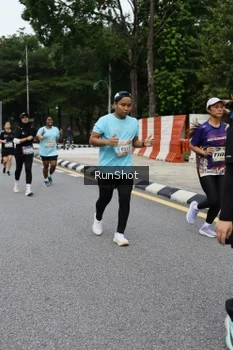 Runner Photo 4305362