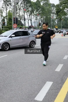 Runner Photo 4305369