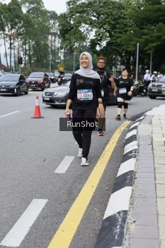 Runner Photo 4305371
