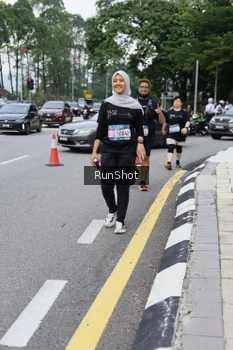Runner Photo 4305372