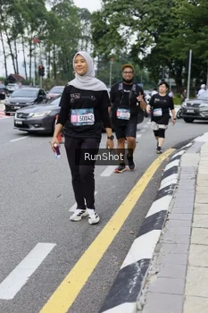Runner Photo 4305380