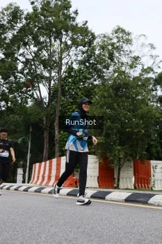 Runner Photo 4305384