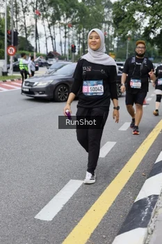 Runner Photo 4305389