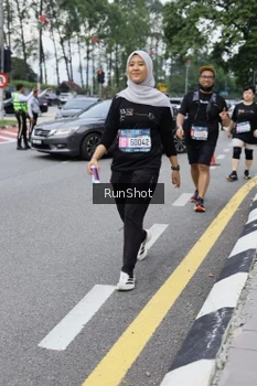 Runner Photo 4305390