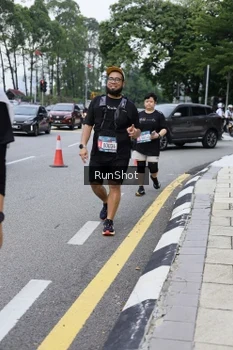 Runner Photo 4305393