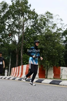 Runner Photo 4305394