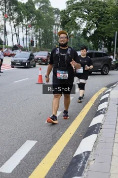 Runner Photo 4305398