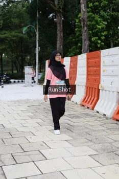 Runner Photo 4305404