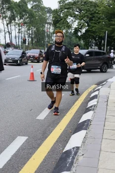Runner Photo 4305405