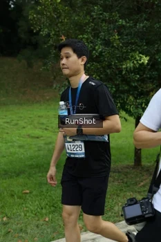 Runner Photo 4305407