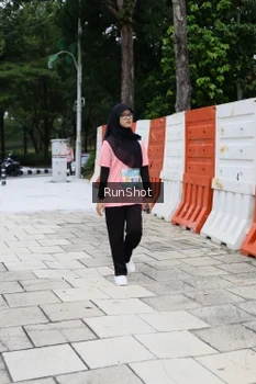 Runner Photo 4305410