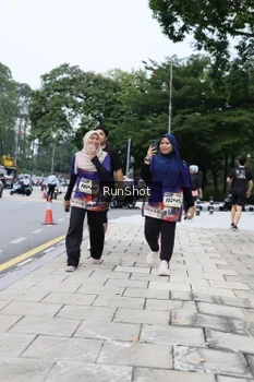 Runner Photo 4305420