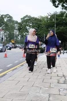 Runner Photo 4305422