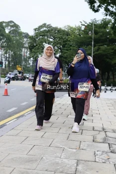 Runner Photo 4305428