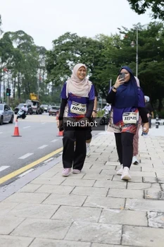 Runner Photo 4305433