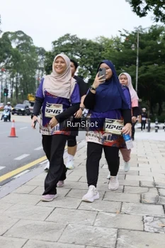 Runner Photo 4305434