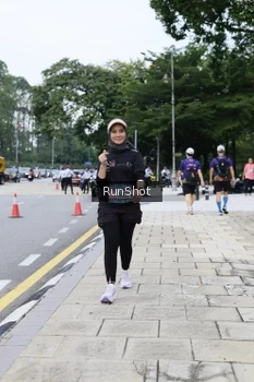 Runner Photo 4305439