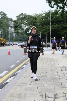Runner Photo 4305445