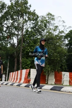 Runner Photo 4305448