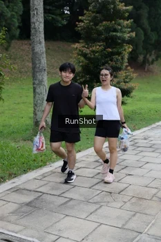Runner Photo 4305468