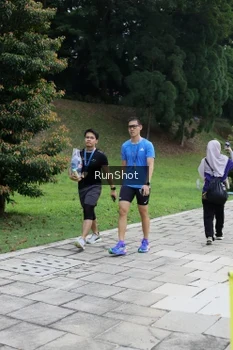 Runner Photo 4305502