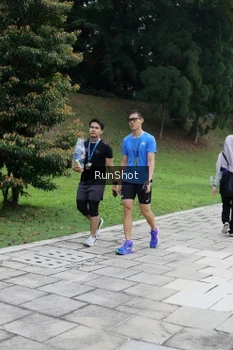 Runner Photo 4305507