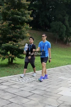 Runner Photo 4305510