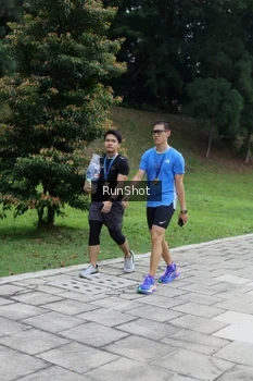 Runner Photo 4305516