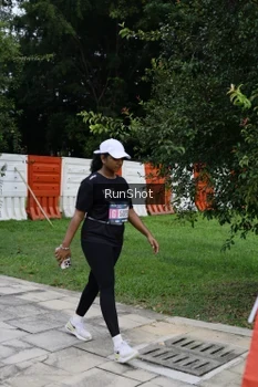 Runner Photo 4305519