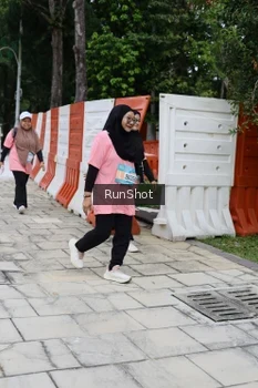 Runner Photo 4305521