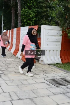 Runner Photo 4305522