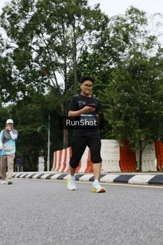 Runner Photo 4305526
