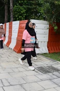 Runner Photo 4305527