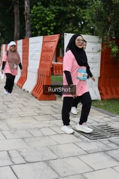 Runner Photo 4305534