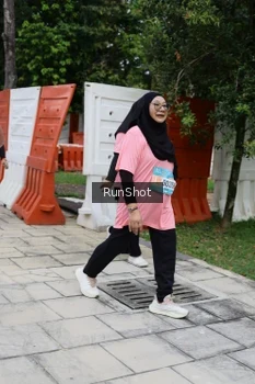 Runner Photo 4305542