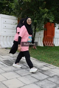 Runner Photo 4305548