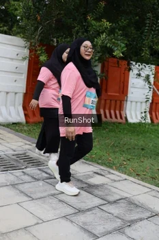 Runner Photo 4305550