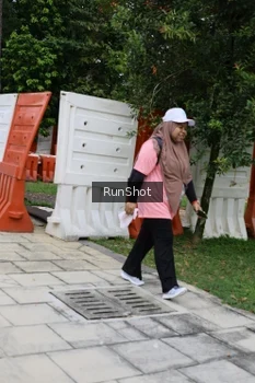 Runner Photo 4305560
