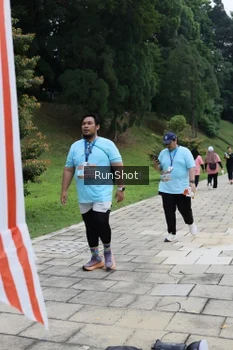 Runner Photo 4305566