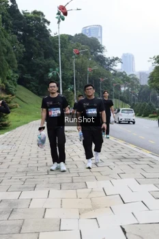 Runner Photo 4305581