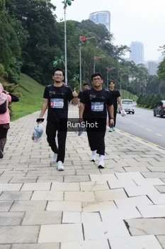 Runner Photo 4305584