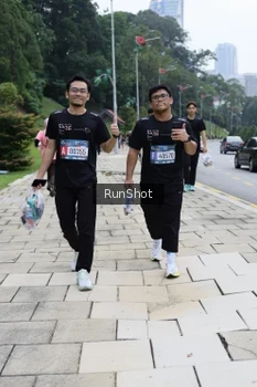 Runner Photo 4305599